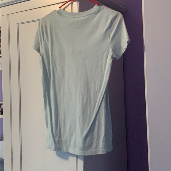 Aeropostale T-shirt - Picture 2 of 3